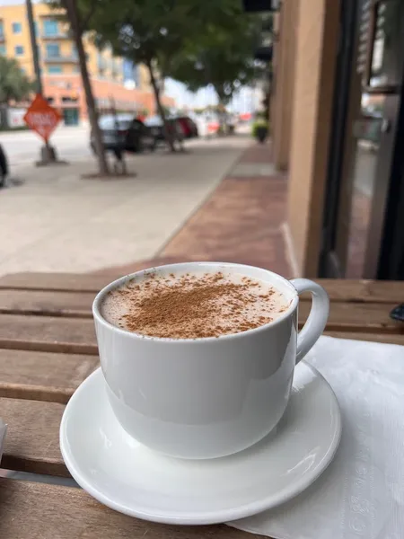 cappuccino Amaretti Coffee & Chai