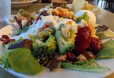 Top 20 Salad restaurants in San Antonio