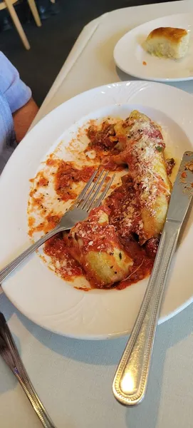 cannelloni Alexi's Grill