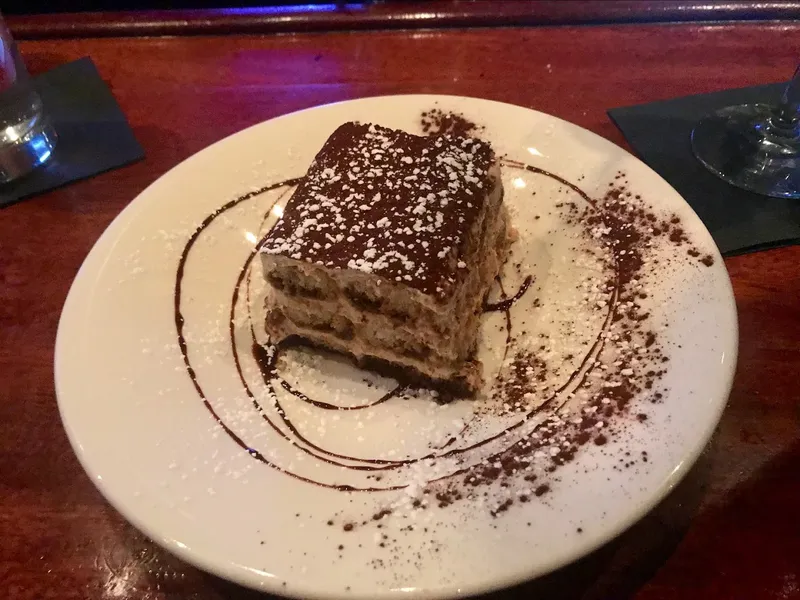 Tiramisu restaurants Bistro Romano