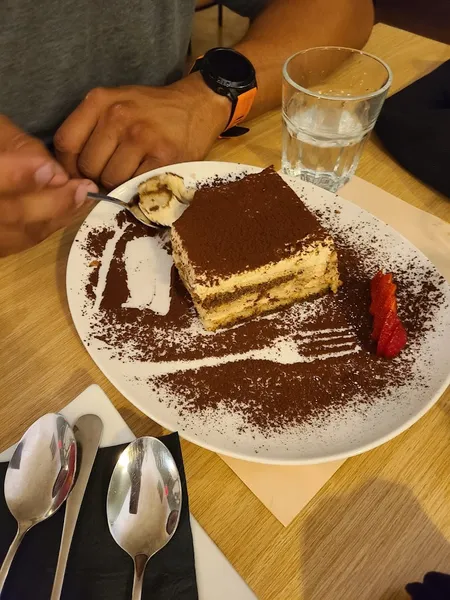 Tiramisu restaurants Pazzo Pastaria