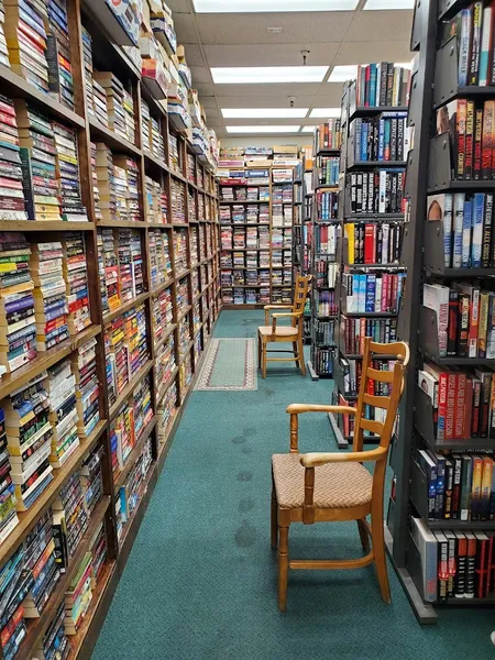 comic book stores Books