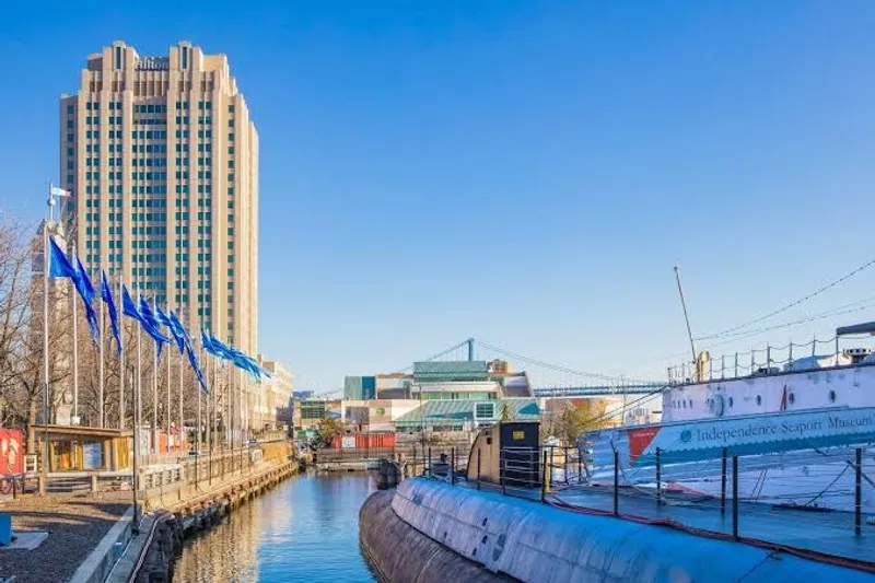 Hotels with balconies Hilton Philadelphia at Penn's Landing