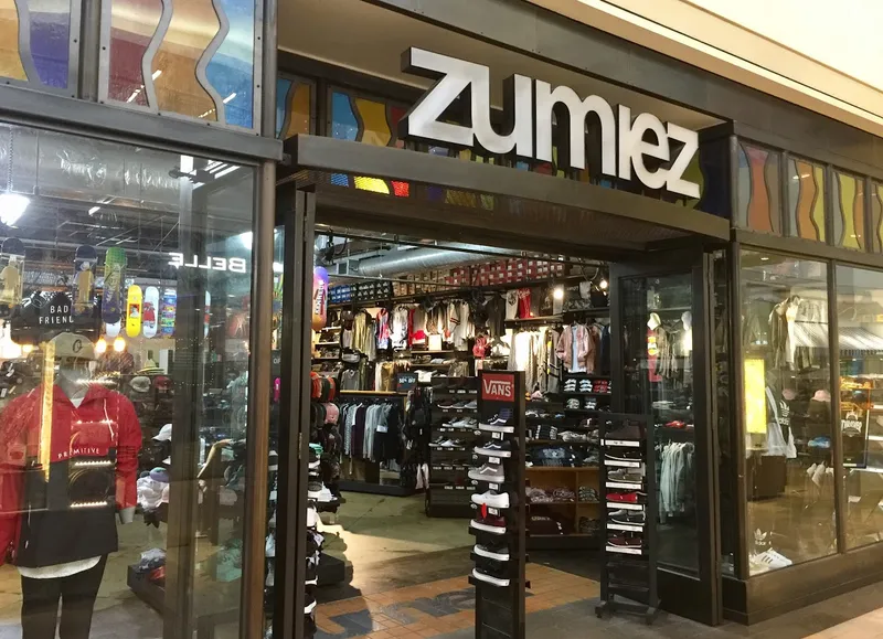 skate shops Zumiez