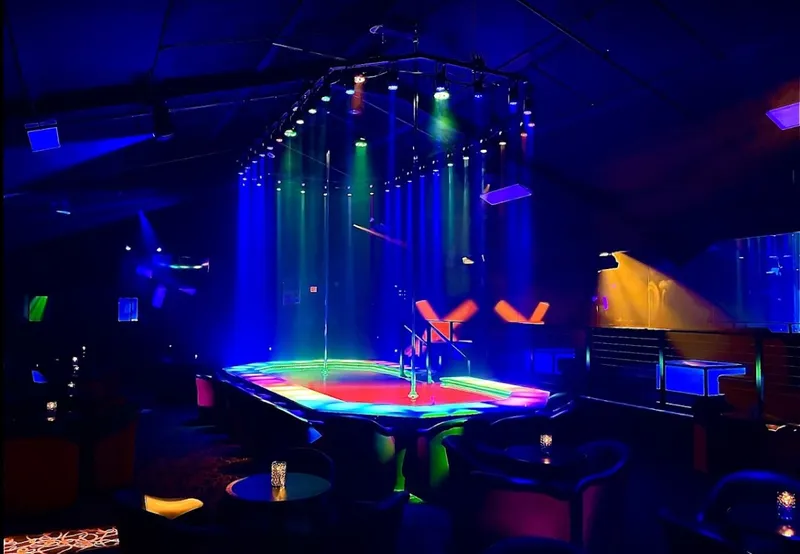 nightclubs Scarlett's Cabaret San Antonio