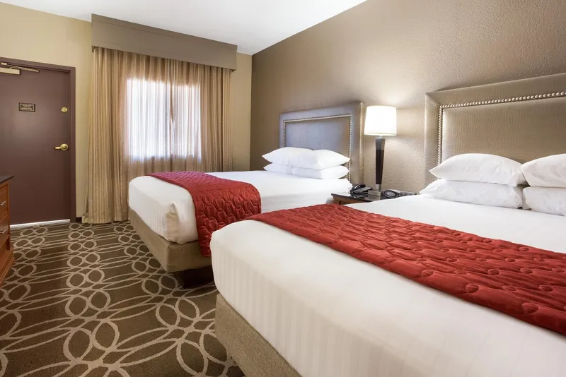 pet friendly hotels Drury Inn & Suites San Antonio Riverwalk