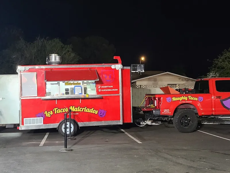 food trucks Naughty Tacos