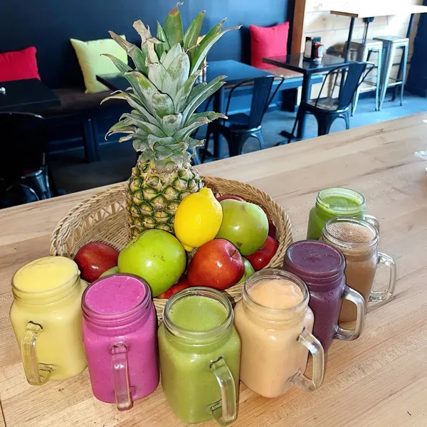 juice bar VEGAN VIBES Cafe & Juice Bar