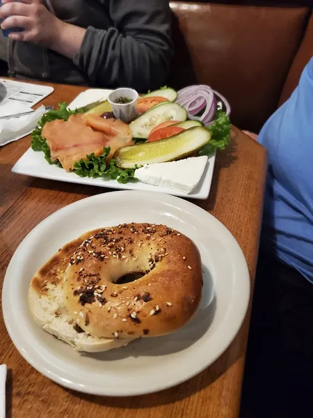 Bagels Cindi’s NY Deli & Restaurant