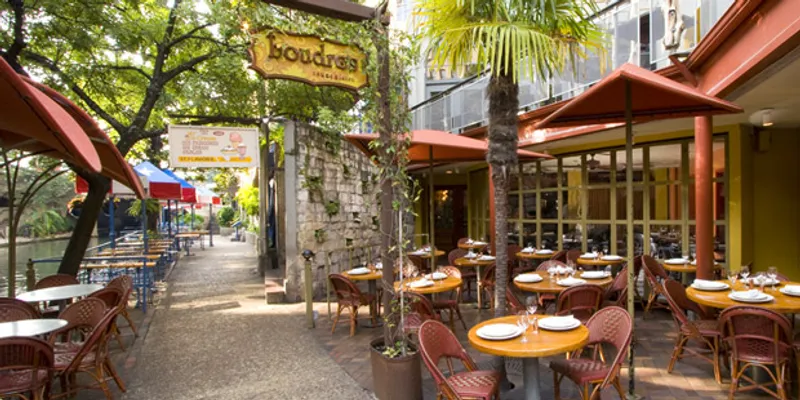 outdoor dining Boudro's on the Riverwalk in Downtown San Antonio