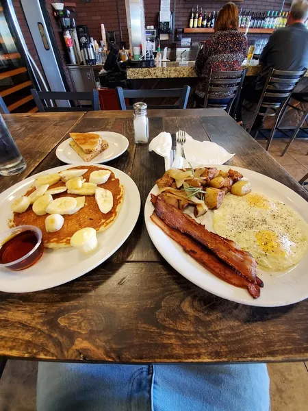 brunch Snooze, an A.M. Eatery