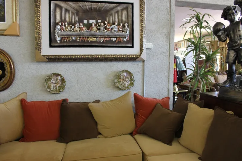 furniture stores La Bodega Furniture