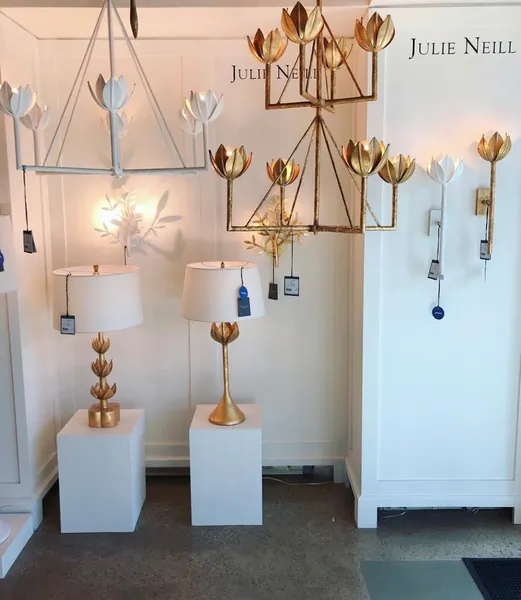 lighting stores Visual Comfort & Co. | Dallas Showroom