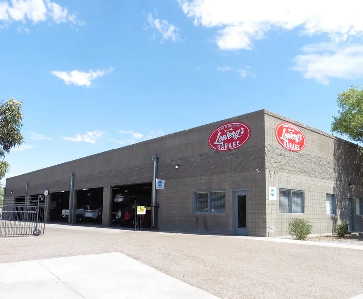 auto repair Lowery's Garage in Paradise Valley Village