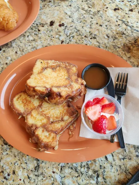 Bread Pudding Kneaders Bakery & Cafe