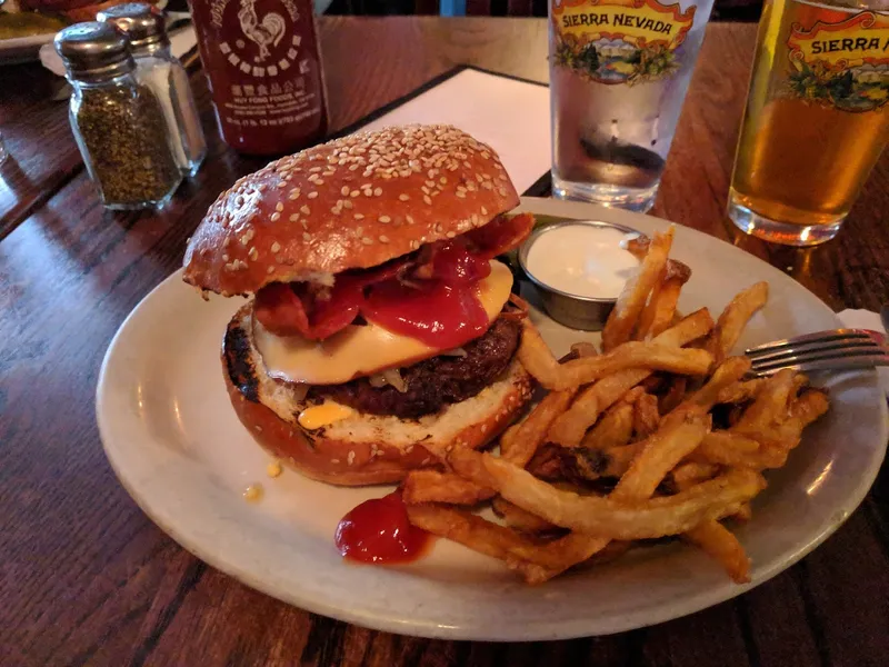 Burgers Royal Tavern