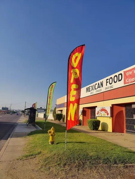 Nachos La Canasta Burrito Shoppe