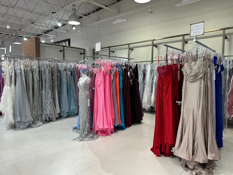 dress stores VIP FASHION