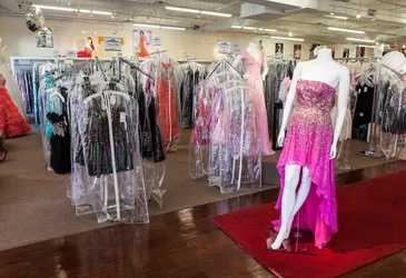 Best of 14 dress stores in Dallas