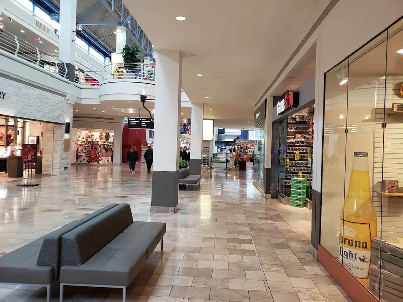 shopping malls Shops at Rivercenter