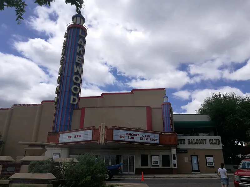 shopping malls Lakewood Shopping Center