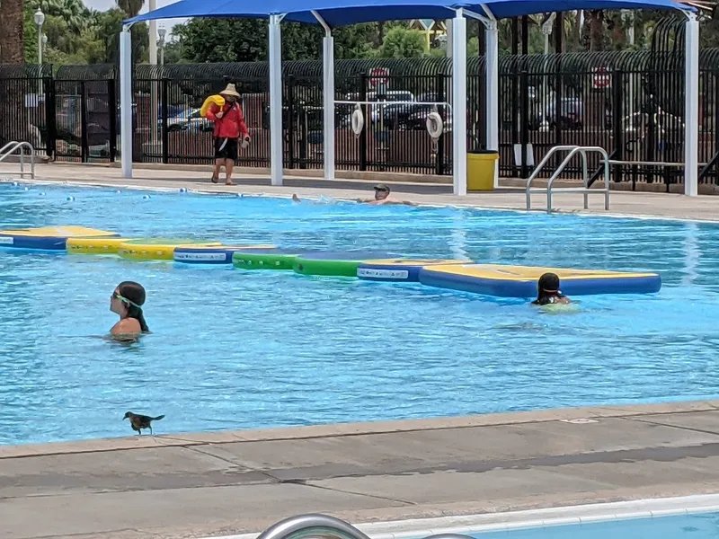 swimming lessons Encanto Pool