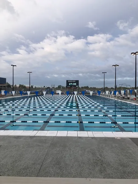 swimming lessons Phoenix Swim Club