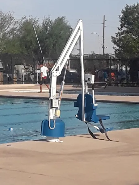 swimming lessons Maryvale Pool