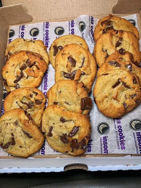 cookies Insomnia Cookies