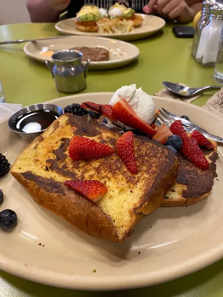 French Toast Snooze, an A.M. Eatery