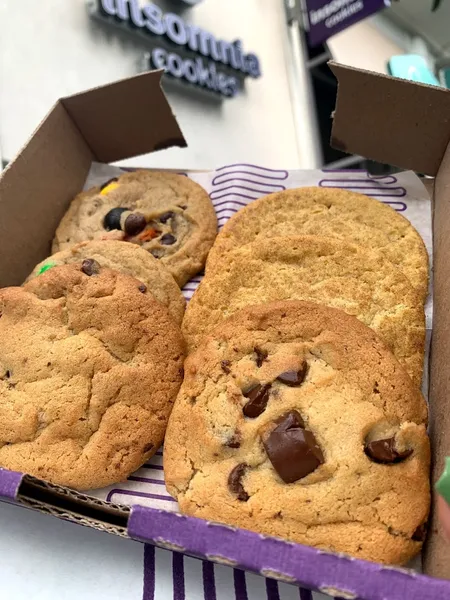 cookies Insomnia Cookies