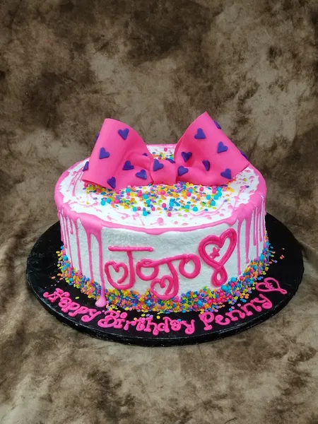 custom cakes Lucy's Cake Shop