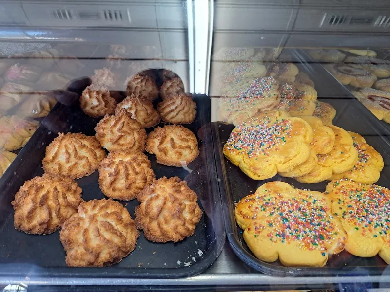 almond cake San Antonio Panaderia