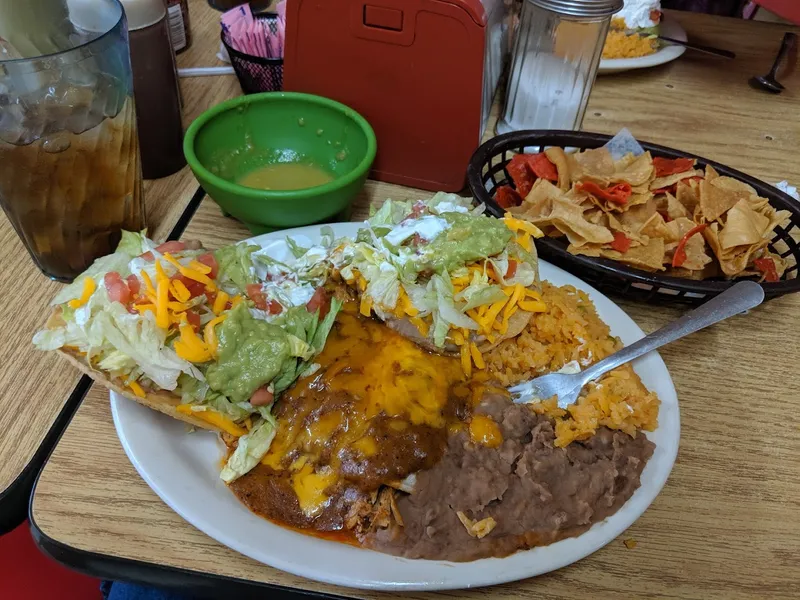 chicken fajitas El Palacio