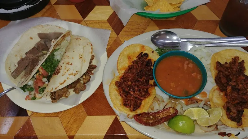 chicken fajitas Taqueria Nuevo Vallarta in Harlandale