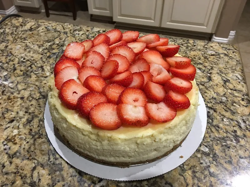 strawberry cake Desserts by Donna