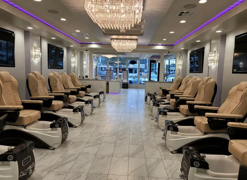 nail salons Royal Nails Spa