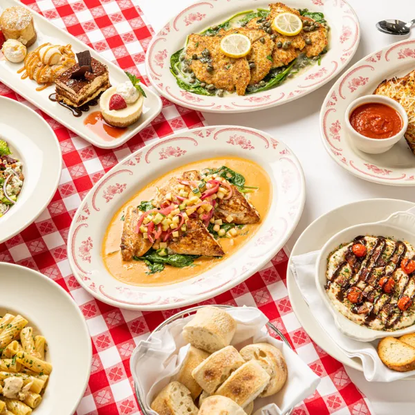 family restaurants Maggiano's Little Italy