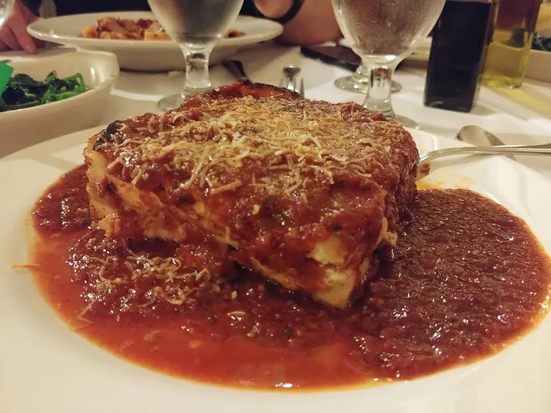 Lasagne Dante & Luigi's