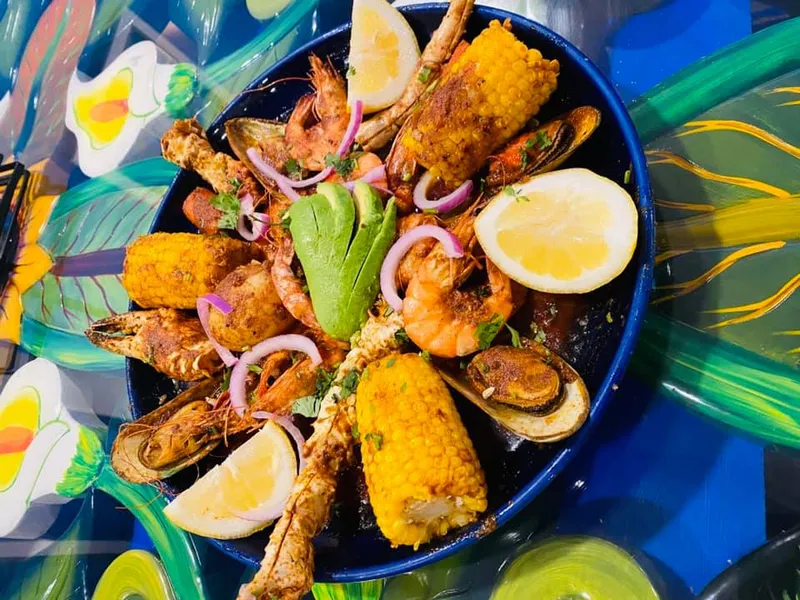 Paella Mariscos Playa Hermosa