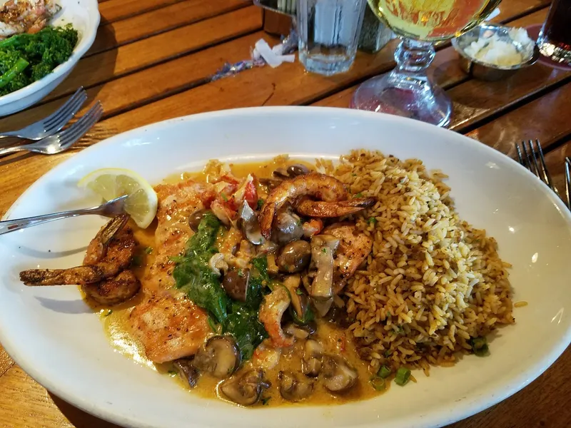 Paella Pappadeaux Seafood Kitchen in Oak Lawn