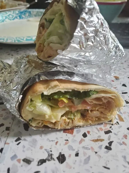 Shawarma Al-Sham Restaurant 4