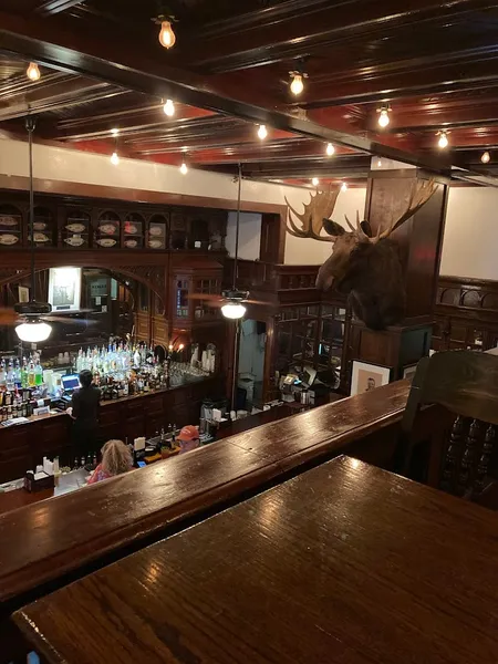 themed bars Menger Bar