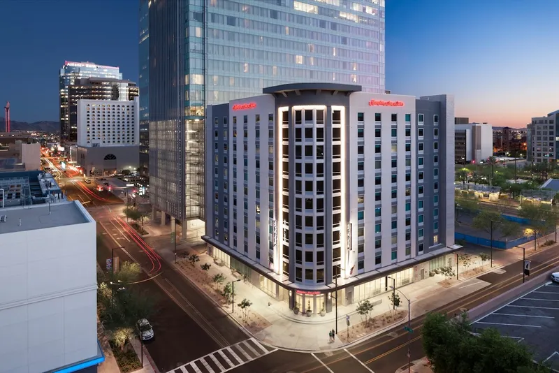 Hotels with bars Rise Uptown Hotel