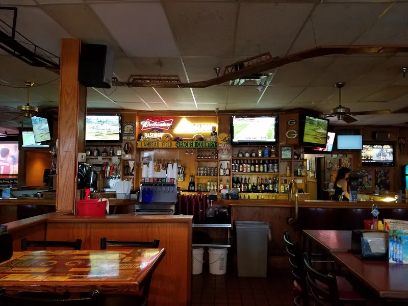 sports bars Casey Jones Grill in Paradise Valley Village