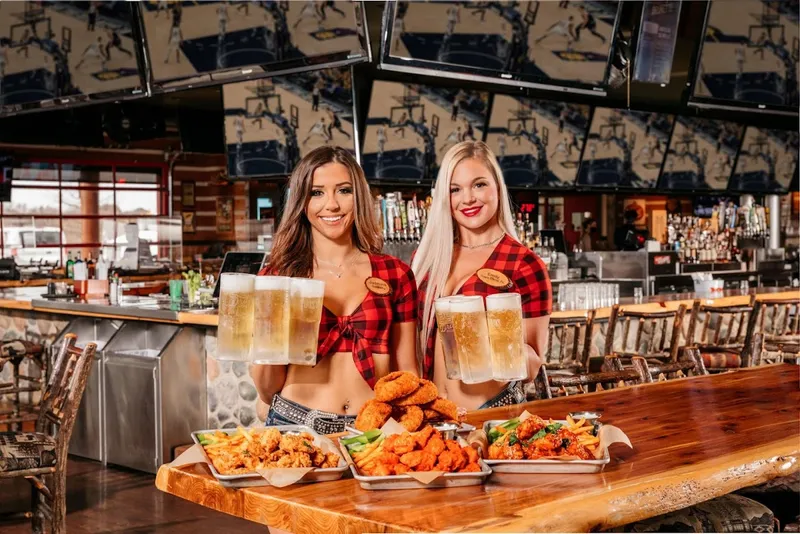 sports bars Twin Peaks