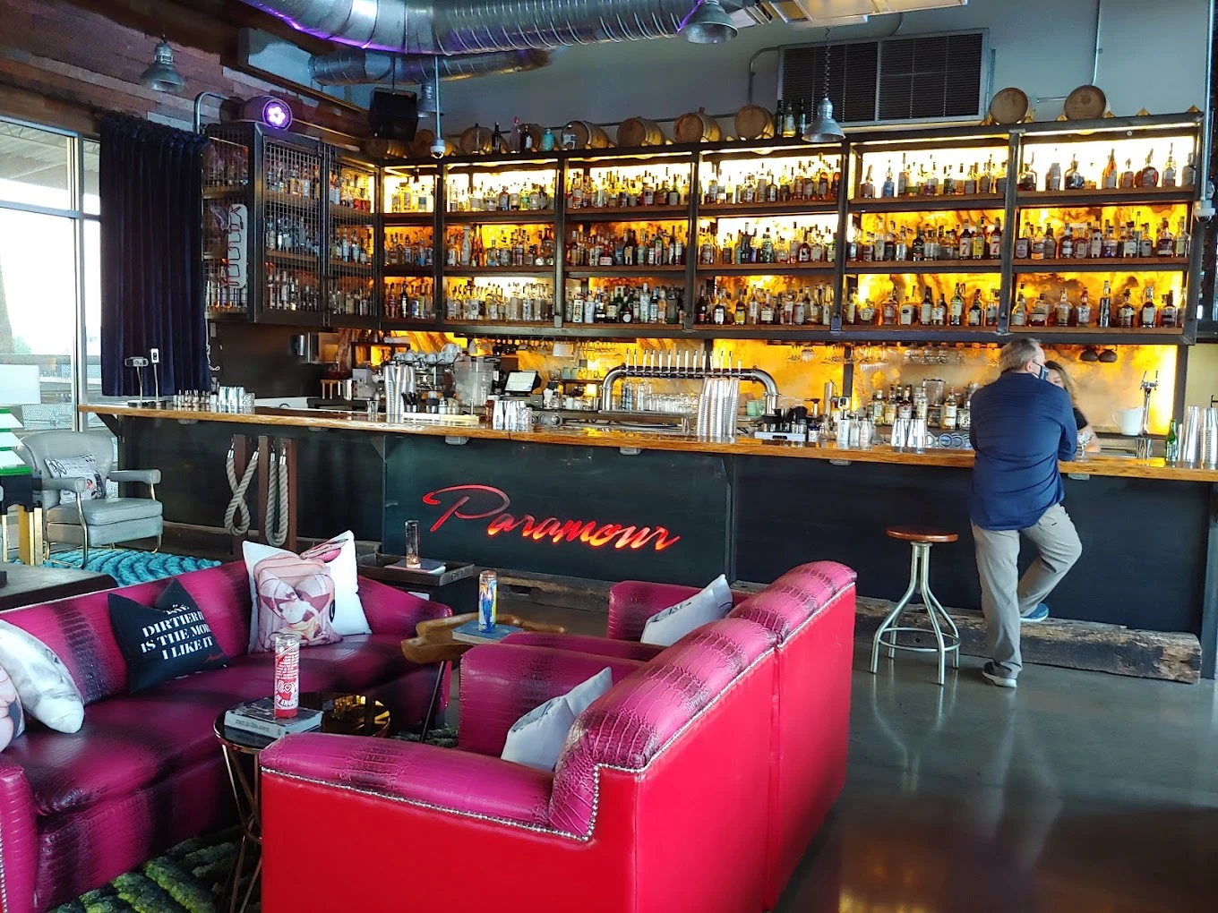 Top 9 romantic bars in San Antonio