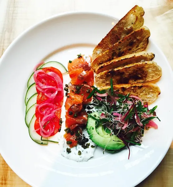 avocado toast Front Street Cafe