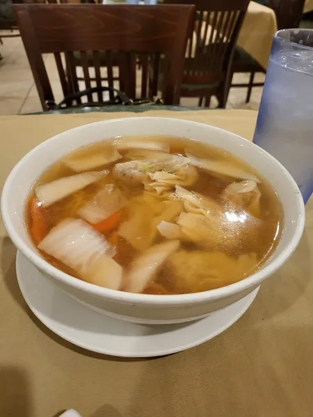 chicken rice soup Nee House Chinese Restaurant