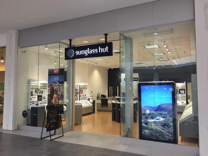 sunglasses stores Sunglass Hut